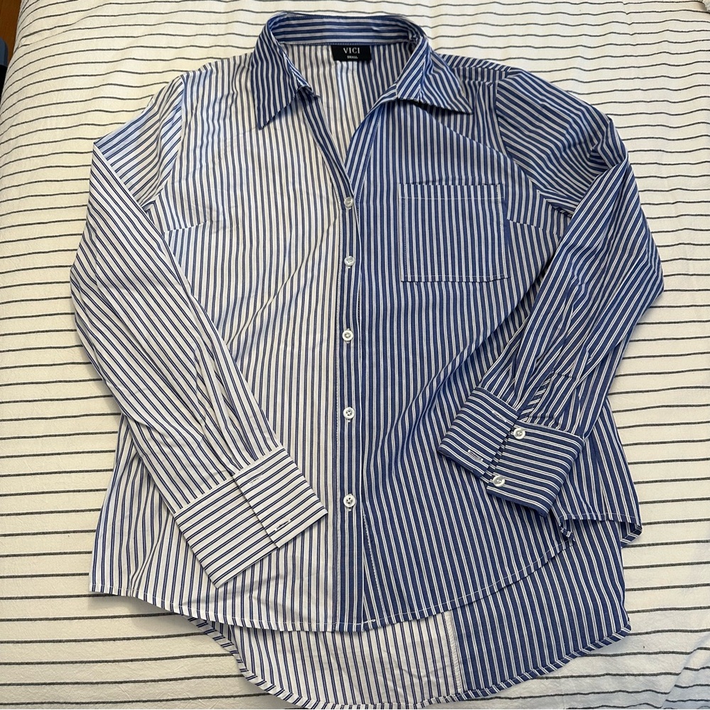 Vici Blue & White Striped Button Down Shirt - Size S